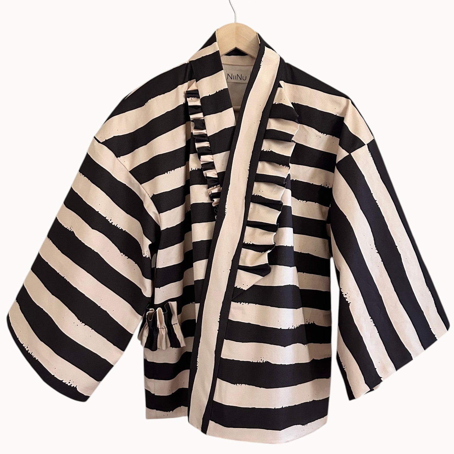 Kumo Stripe Haori – Black & Ivory / Back Ribbon Study No.03