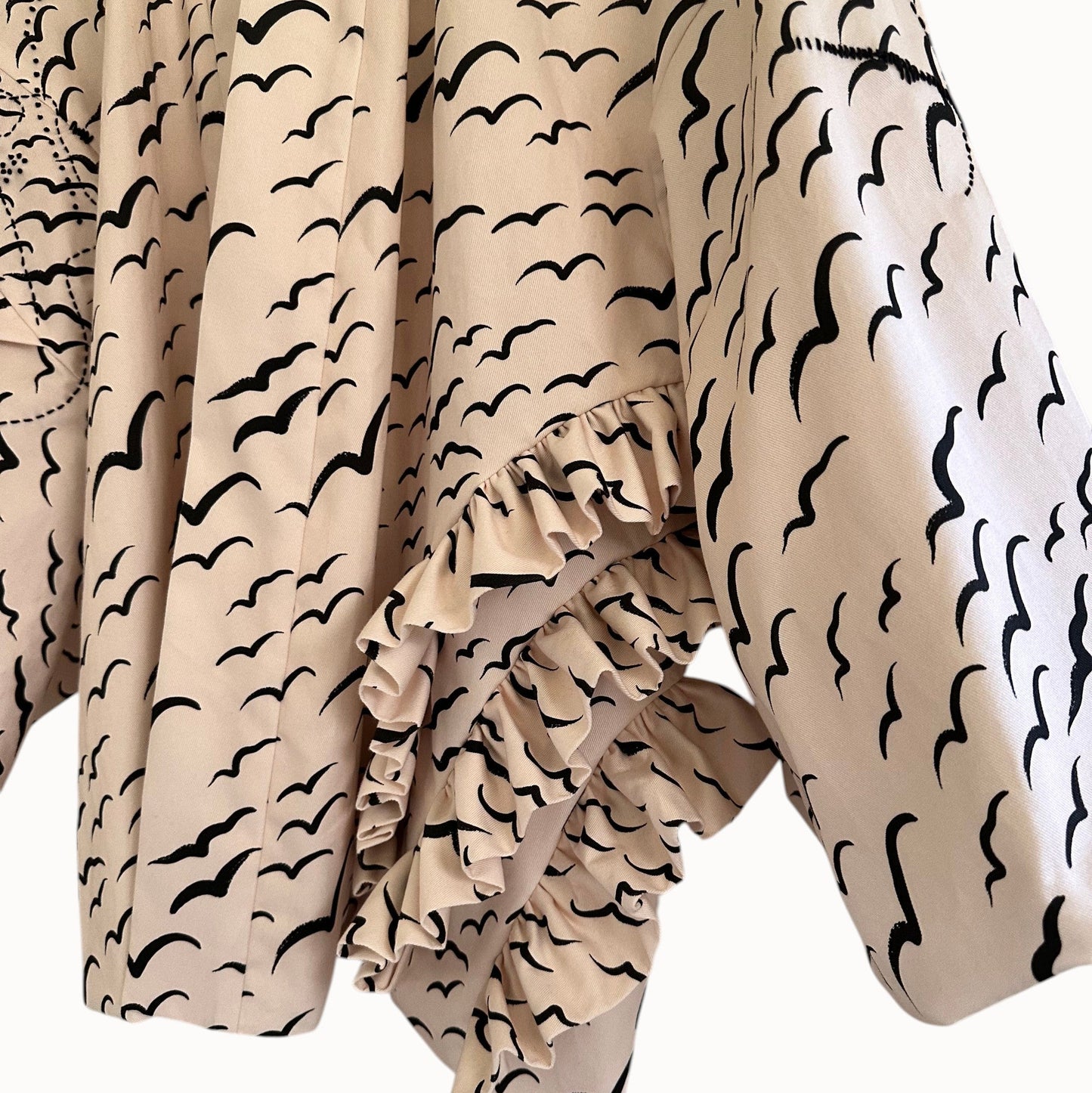 Kamome Embroidered Haori / Ivory & Black – No.01