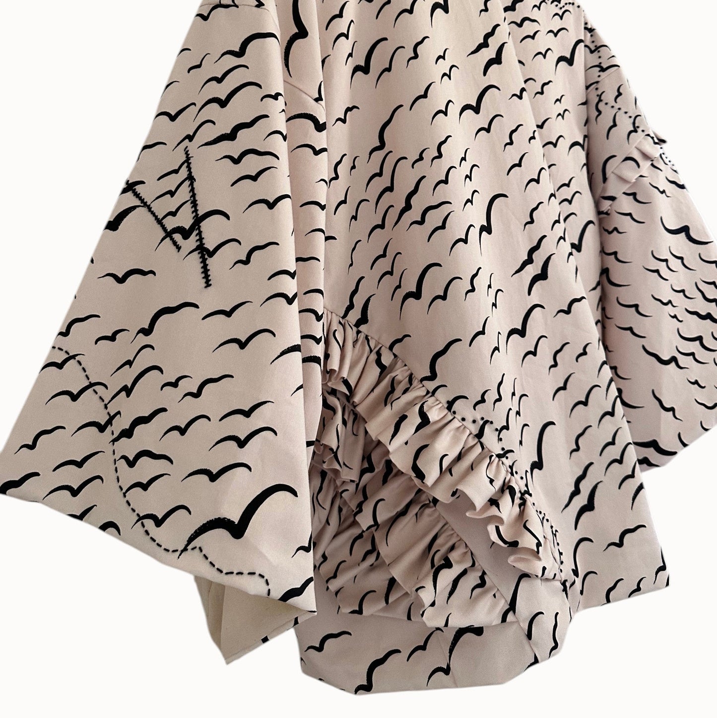 Kamome Embroidered Haori / Ivory & Black – No.01
