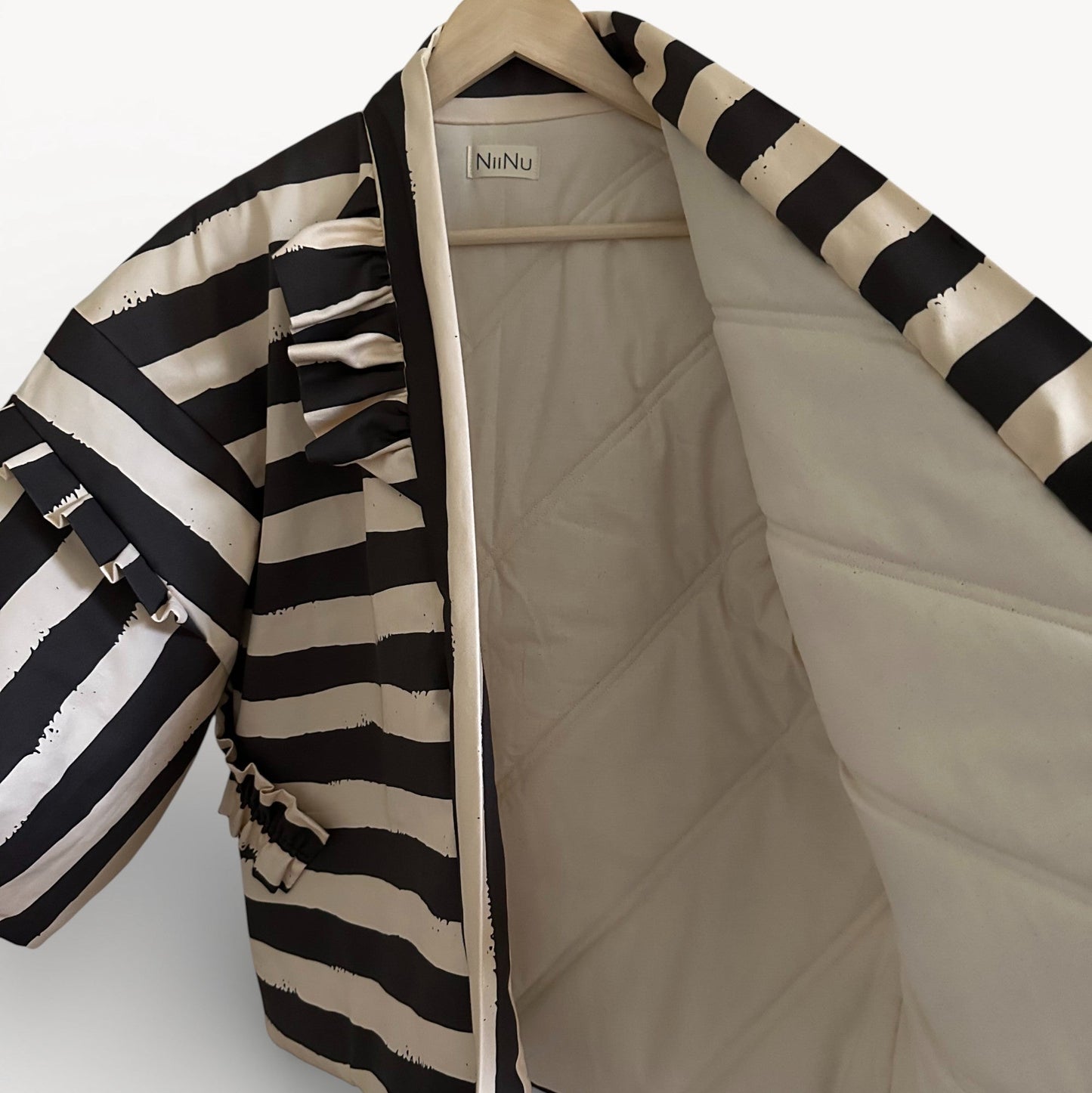 Brush-Stripe Hanten Jacket with Oversized Back Ribbon E